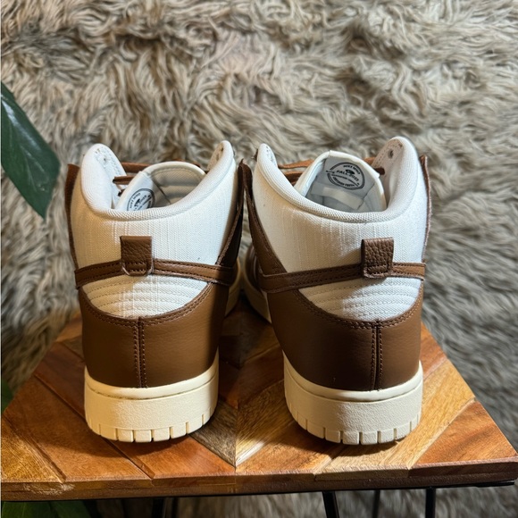 Nike Dunk High Retro PRM Vintage Pecan Sail. Men’s (12) Women’s (13.5) - Picture 9 of 13